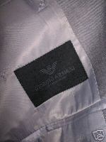 Comment reconnaître les faux habits Armani sur eBay ?
